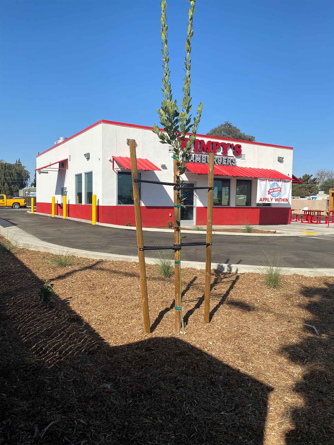 Wimpy’s Lemoore restaurant exterior